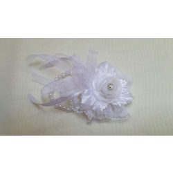 Csuklódísz fehér gyöngyös pánttal 