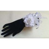 Csuklódísz fehér gyöngyös pánttal 