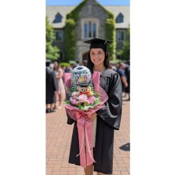   Ballagási örök csokor – lufis macis szappanrózsás egyedi ajándék