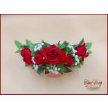 Piros rózsás koszorú, fejdísz 