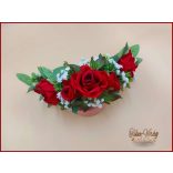Piros rózsás koszorú, fejdísz 
