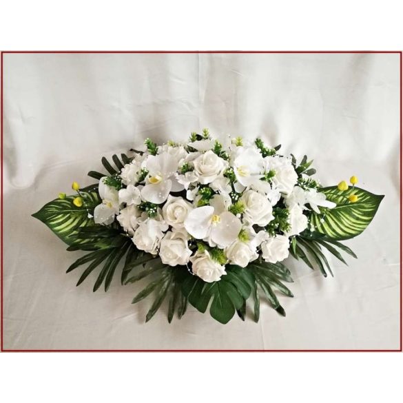 Fehér orchideás-rózsás asztaldísz 