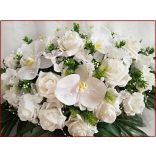 Fehér orchideás-rózsás asztaldísz 