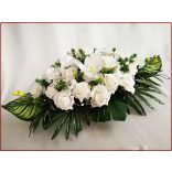 Fehér orchideás-rózsás asztaldísz 