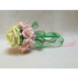 Zöld-rózsaszín dobó, koszorúslány vagy köszöntő örök-csokor 