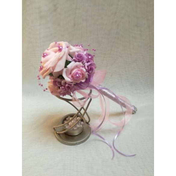 Rózsaszín-lila dobó, koszorúslány vagy köszöntő örök-csokor 