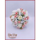 5 szálas fehér rózsa - barack rózsával díszített örök-csokor 