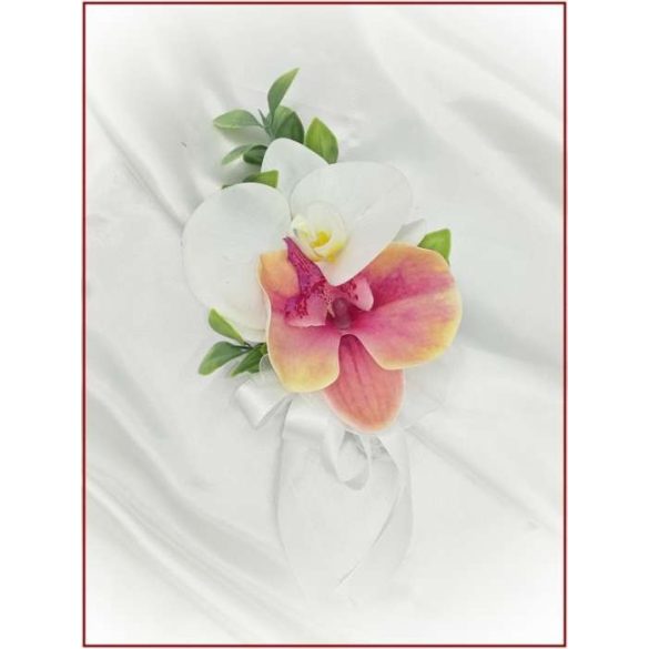 Korall-fehér orchideás örök-csokor kitűzővel 