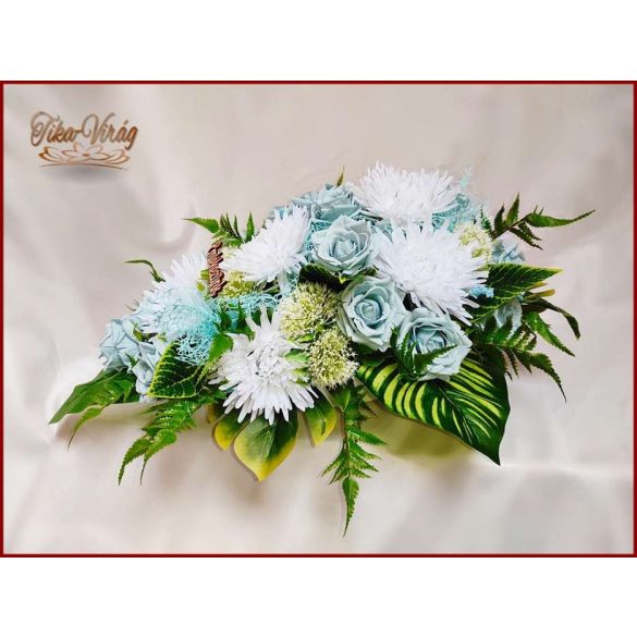 Virágtál Jég-kék rózsák és Fehér Krizantémok 