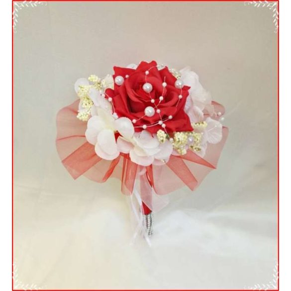 Piros rózsás-fehér hortenziás koszorúslány, dobó vagy köszöntő örök-csokor 