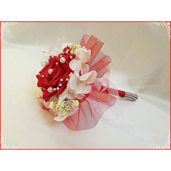 Piros rózsás-fehér hortenziás koszorúslány, dobó vagy köszöntő örök-csokor 