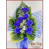 7 szál királykék szappan-rózsából álló csokor 