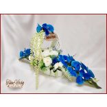 Virágtál Kék-orchideák Fehér Angol-rózsákkal 