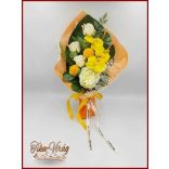 Sárga orchideák, dália - ekrü rózsák és peónia szappan-virág csokor 