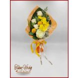 Sárga orchideák, dália - ekrü rózsák és peónia szappan-virág csokor 