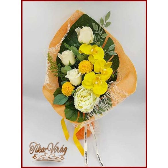 Sárga orchideák, dália - ekrü rózsák és peónia szappan-virág csokor 
