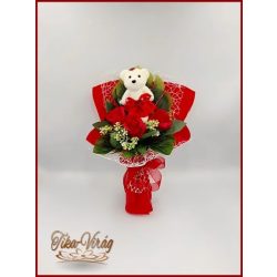 Piros maci 3 szál szappan-rózsával 