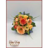 Narancsos rózsa-örök csokor, szellőrózsával és liziantusszal 