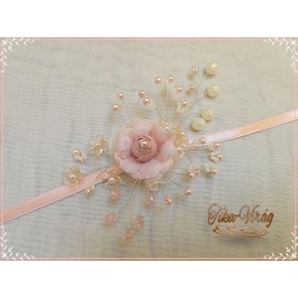 Púder-ekrü csuklódísz 