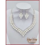 Korona fehér gyöngyökkel díszített + hozzá illő nyakék-szett variáció 180528.