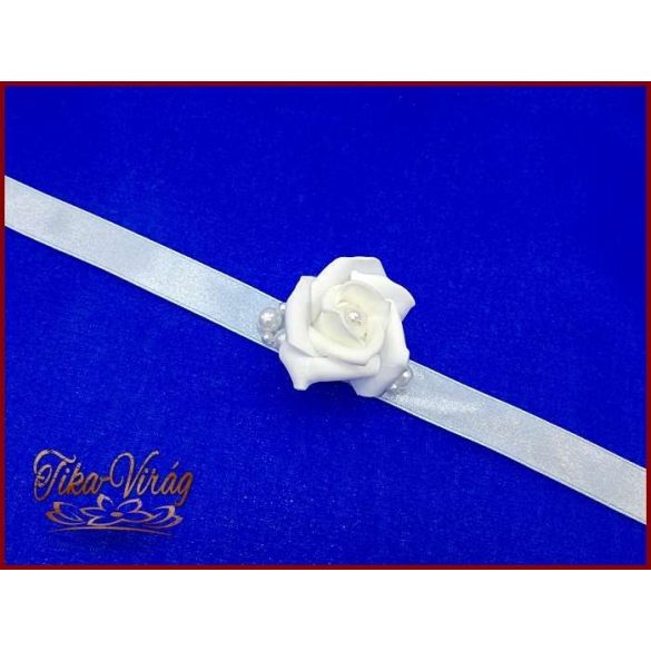 Csuklódísz fehér rózsa-világoskék szalagon 