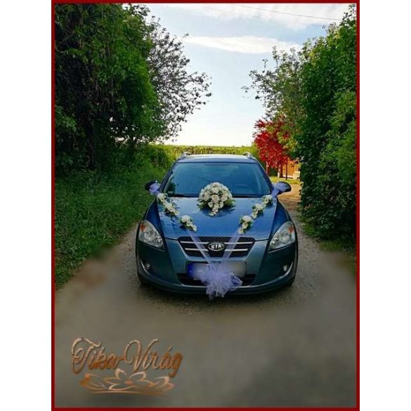 Puder rózsa-fehér kálákkal autódísz 