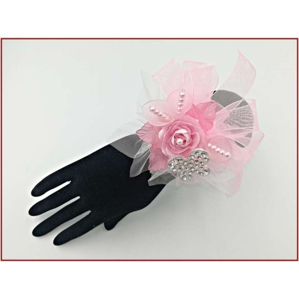 Rózsaszín-kálás csuklódísz lepkével 