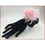 Rózsaszín-kálás csuklódísz lepkével 