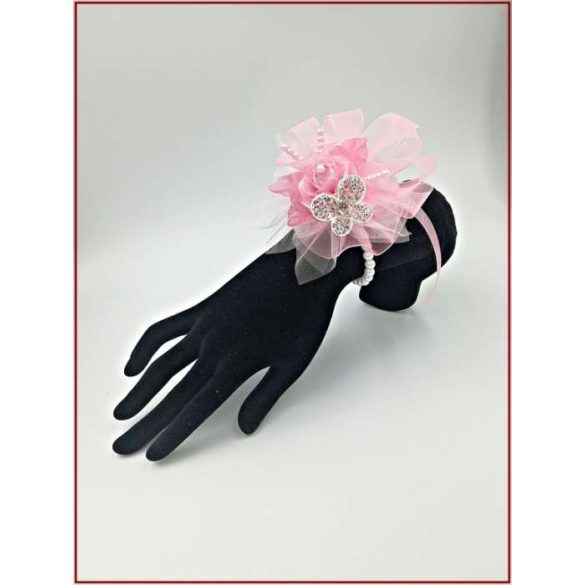 Rózsaszín-kálás csuklódísz lepkével 