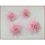 Rózsaszín-kálás csuklódísz lepkével 