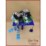 Ovis ballagási örök csokor fiúknak – fekete terepjárós egyedi ajándék