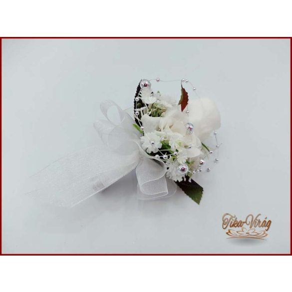 Fehér rózsás-ezüst díszítésű kitűző, bokréta 