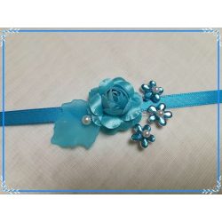 Türkizkék nyakdísz 