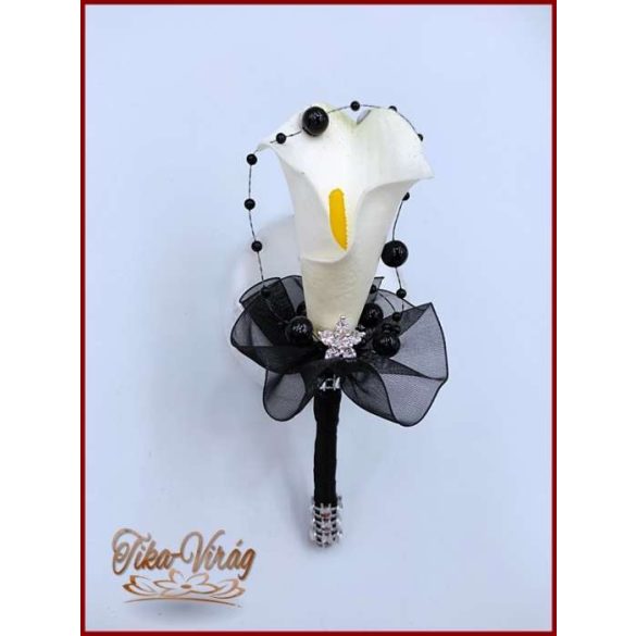 Fehér Kála- fekete díszítéssel kitűző, bokréta 