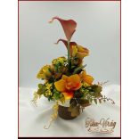 Narancs színeiben pompázó ikebana 