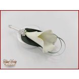 18 SZÁL FEHÉR KÁLÁS ÖRÖK-CSOKOR+kitűzővel 