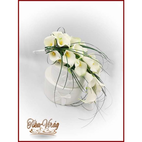 18 SZÁL FEHÉR KÁLÁS ÖRÖK-CSOKOR+kitűzővel 