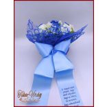 Ballagási örök csokor – kék és fehér rózsás egyedi ajándék
