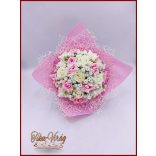 5 szálas fehér rózsa - rózsaszín rózsákkal, rózsaszín díszcsomagolásban díszített örök-csokor 