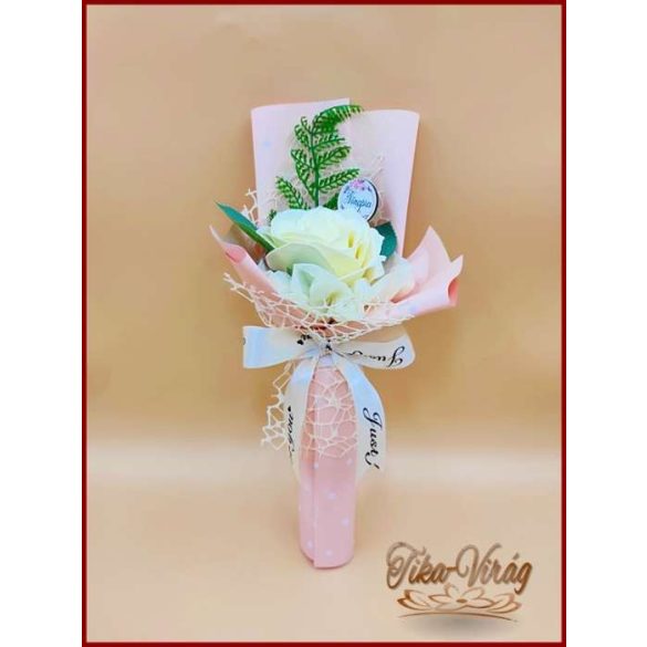 Vajszínű nagy szappanrózsa táblácskával díszcsomagolásban 