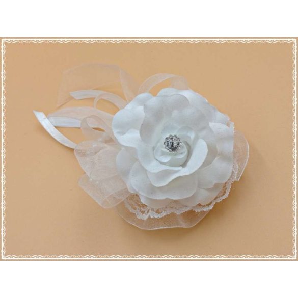 Fehér rózsás Csuklódísz Gyöngysoros-pánttal