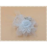 Fehér-kálás csuklódísz lepkével 