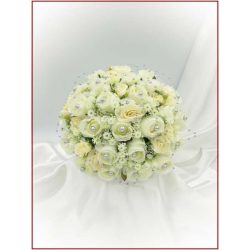 25 szálas ekrü rózsa örök-csokor ezüst díszítéssel 