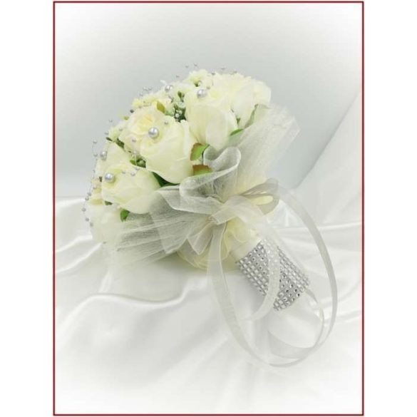 25 szálas ekrü rózsa örök-csokor ezüst díszítéssel 