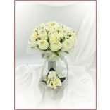 25 szálas ekrü rózsa örök-csokor ezüst díszítéssel + kitűzővel 