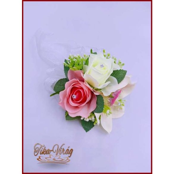 Csuklódísz rózsaszín-fehér virágokkal gyöngysoron kövekkel díszítve 