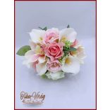 Koszorúslány vagy dobó örök-csokor kála, rózsa, orchidea, liziantusz kövekkel díszített 