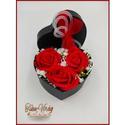 Szappan-rózsa box "S" Fekete szív dobozban 