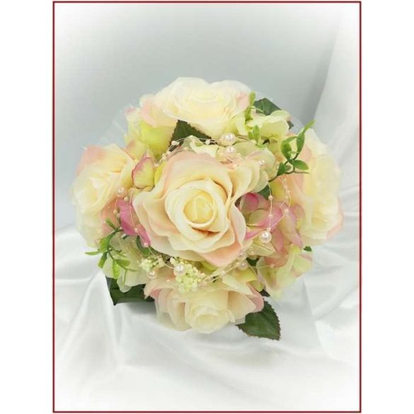 Hamvas barack rózsa Örök-csokor 5 virágos 