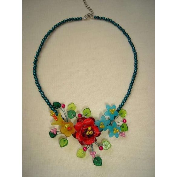 Kalocsai motívumos nyakdísz 